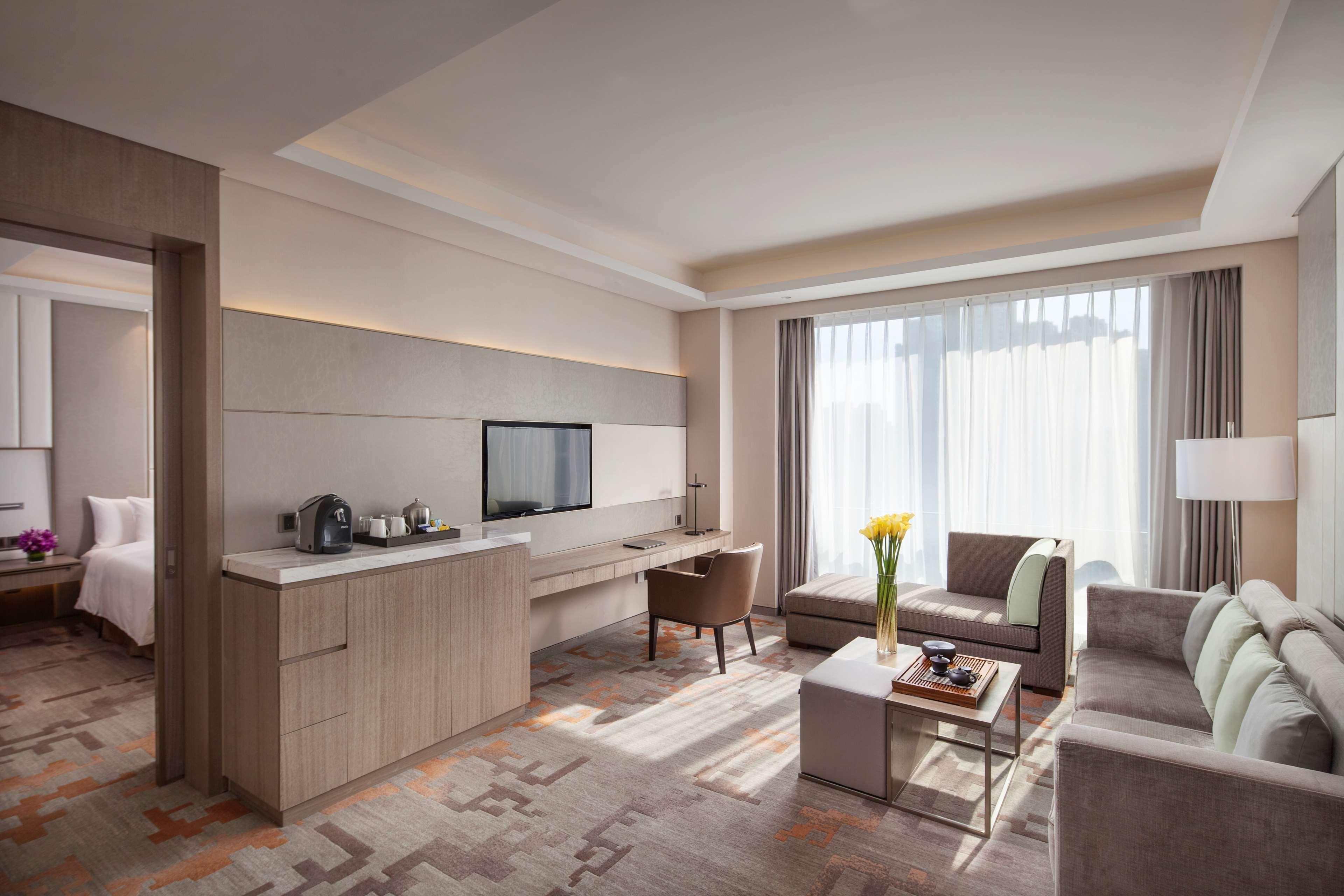 Radisson Exhibition Center Hotel 5*