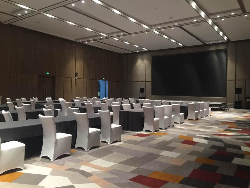 Radisson Exhibition Center 5*