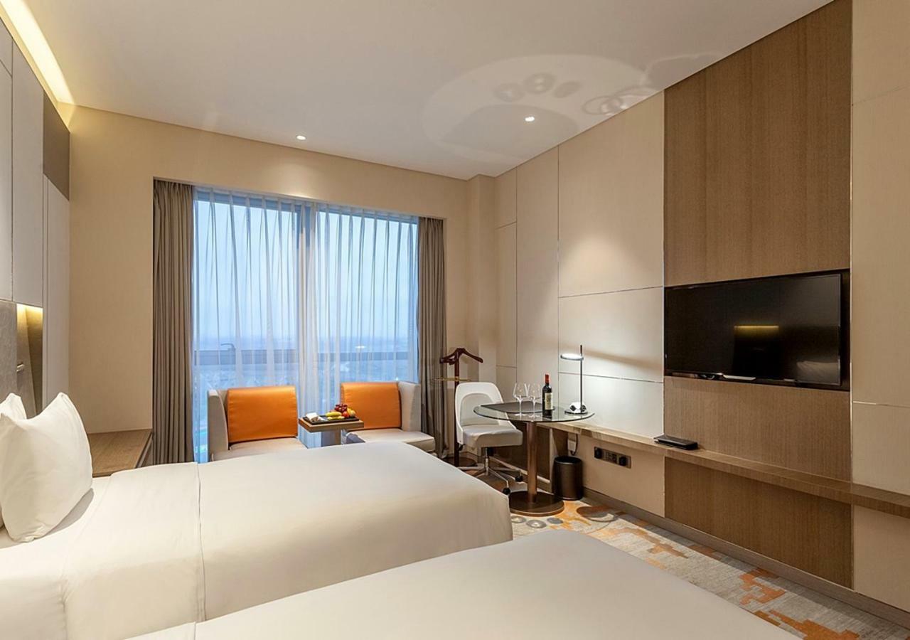 Radisson Exhibition Center Hotel