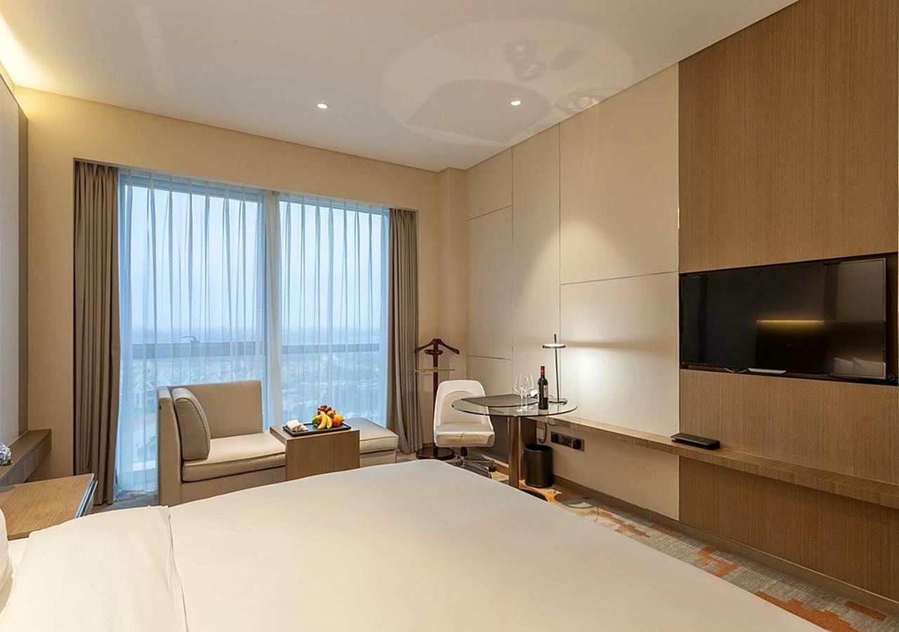 Radisson Exhibition Center 5*